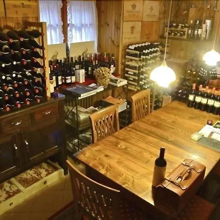 巨人之齿酒店 3*