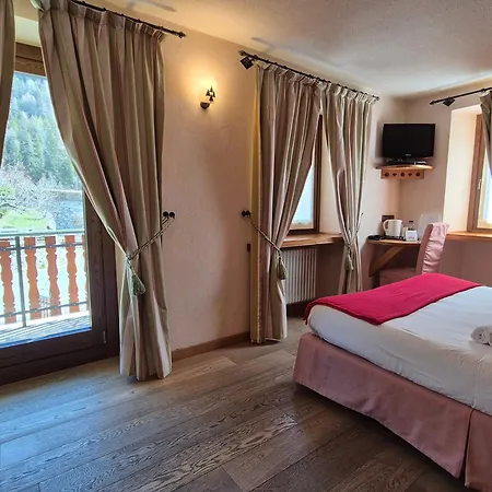 Hotel Dente Del Gigante 3*